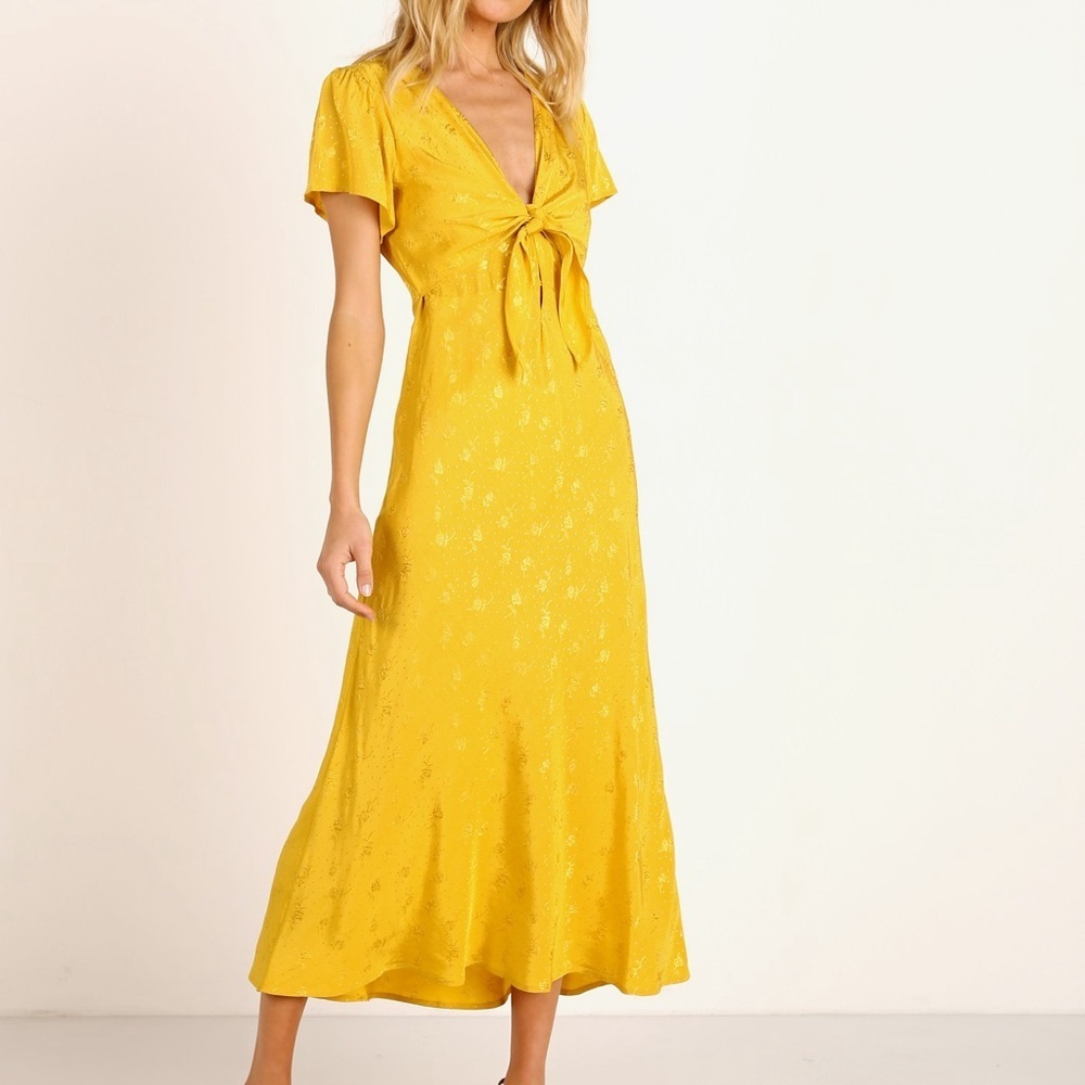 Astr Tie-Front Maxi Dress flutter sleeves Bright Yellow floral Size Small